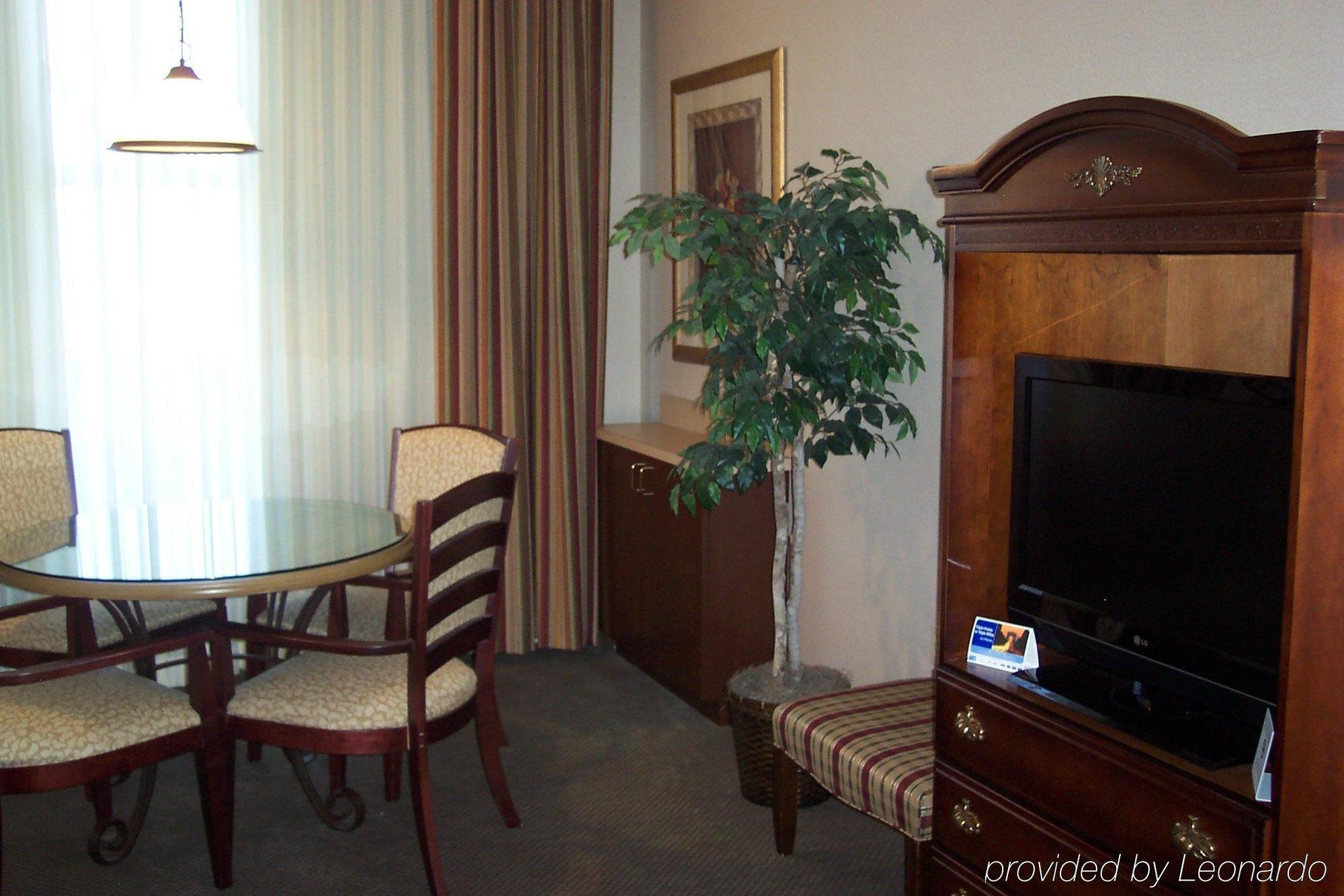 Holiday Inn Express Hotel & Suites Auburn - University Area By Ihg Room photo